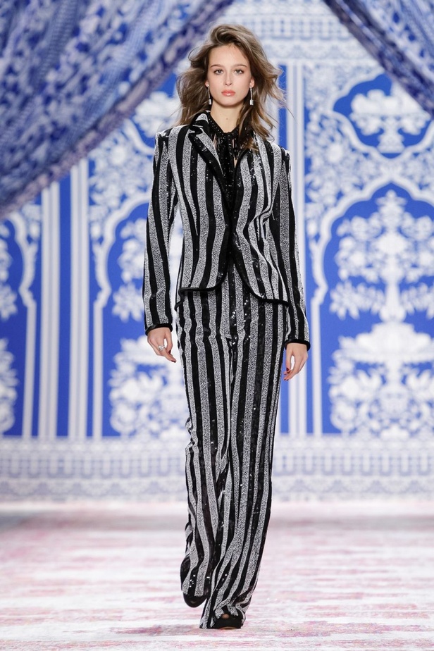 عرض أزياء نعيم خان لخريف وشتاء 2019‏