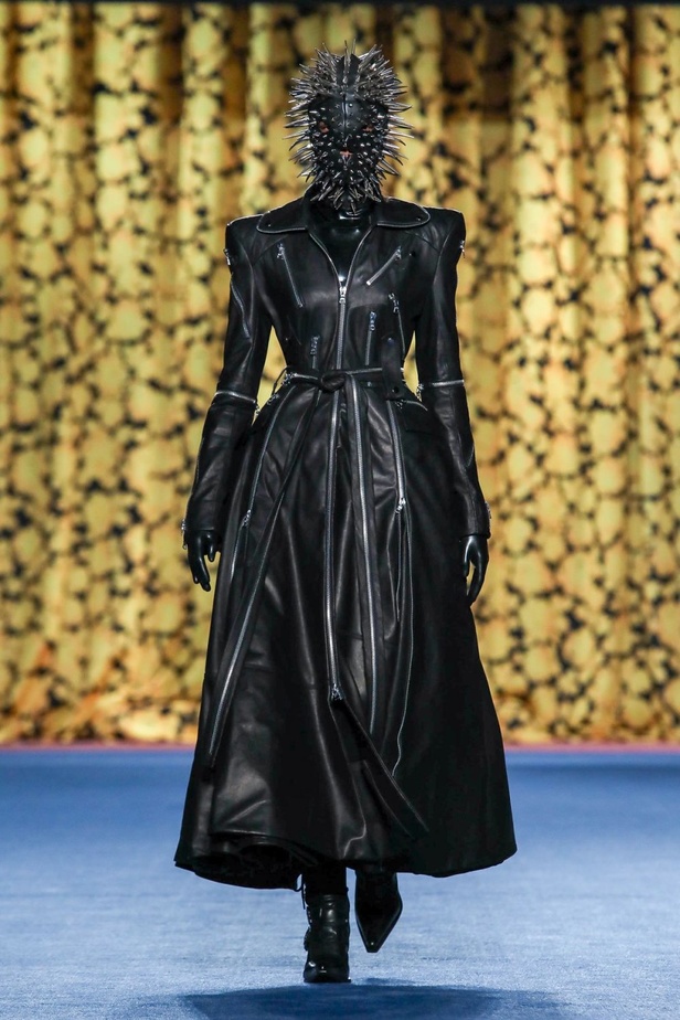 عرض أزياء Richard Quinn لخريف وشتاء 2020-2021