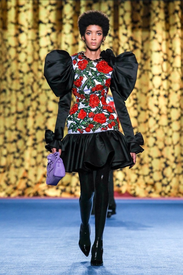 عرض أزياء Richard Quinn لخريف وشتاء 2020-2021