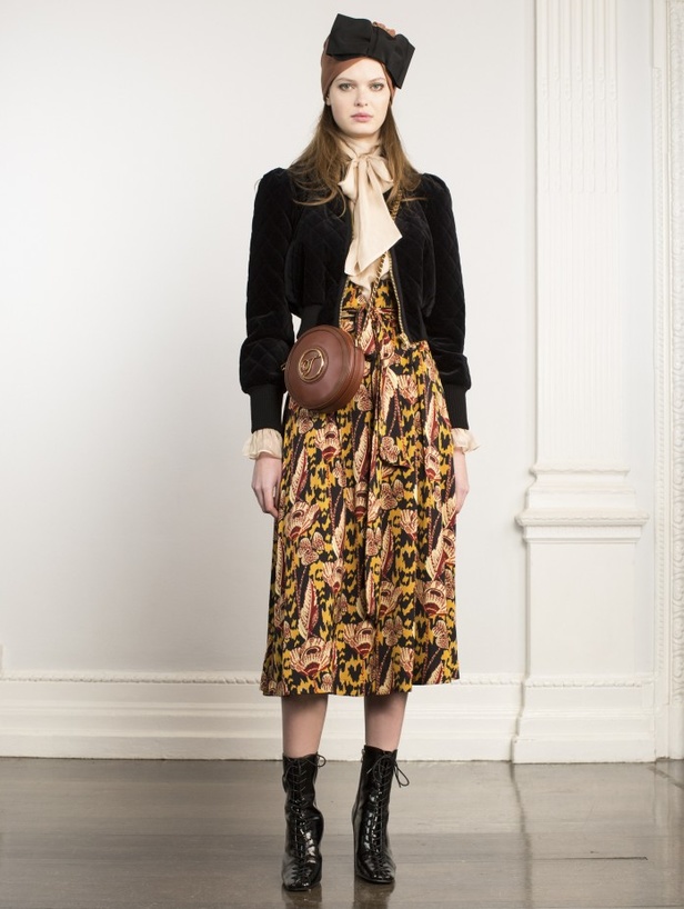 مجموعة TEMPERLEY LONDON من اسبوع الموضة في لندن لخريف وشتاء 2020/2021