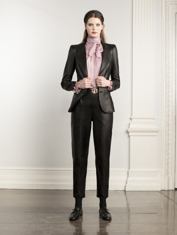 مجموعة TEMPERLEY LONDON من اسبوع الموضة في لندن لخريف وشتاء 2020/2021