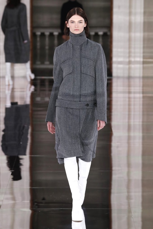 ازياء فكتوريا بيكهام  الفخمة من اسبوع الموضة في لندن 2020