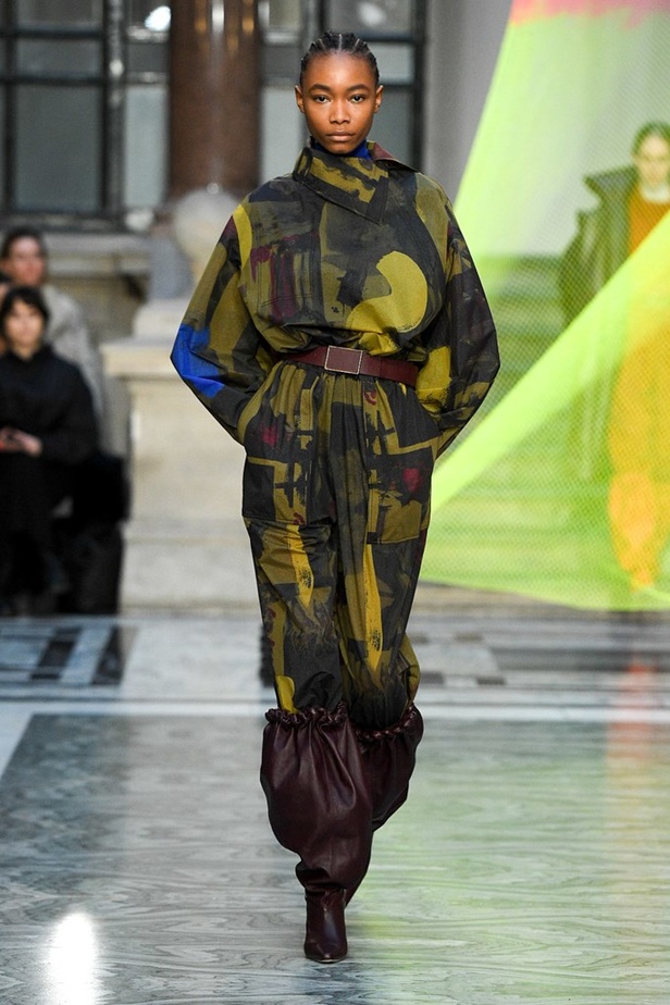 ازياء ROKSANDA لخريف وشتاء 2020-2021 خلال اسبوع الموضة في لندن   