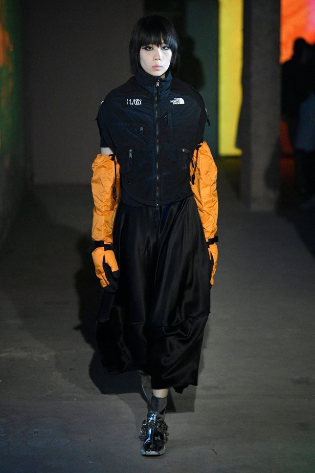 عرض ازياء MAISON MARGIELA لخريف وشتاء 2020-2021 من لندن 