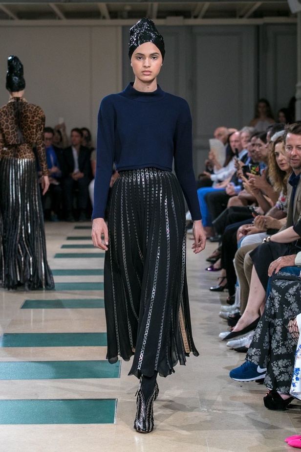 مجموعة ازياء المصمم التونسي عز الدين علية لموسم خريف 2017