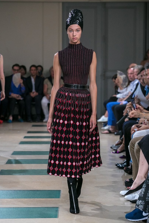 مجموعة ازياء المصمم التونسي عز الدين علية لموسم خريف 2017