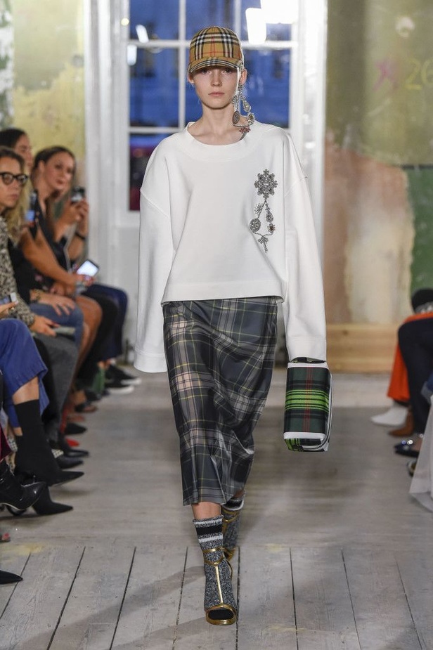 مجموعة Burberry لربيع وصيف 2018