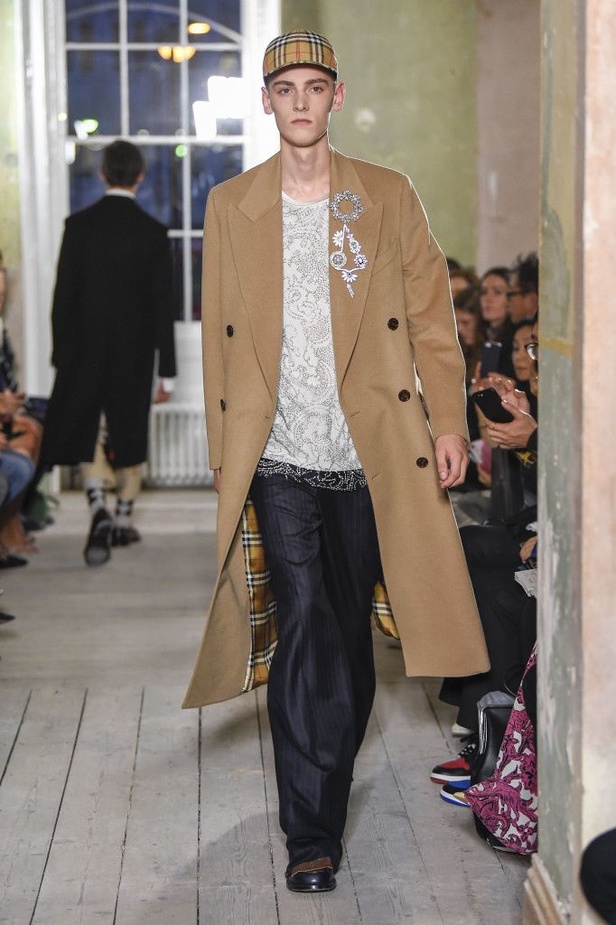 مجموعة Burberry لربيع وصيف 2018