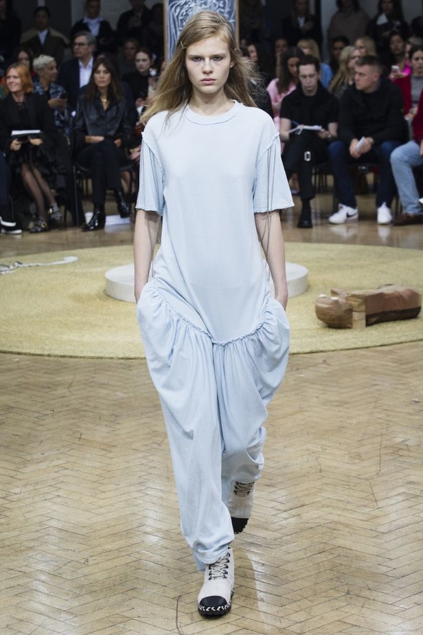 مجموعة جي.دبليو أندرسون لربيع و صيف 2018