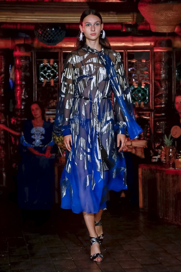 عرض أزياء Peter Pilotto لربيع وصيف ٢٠١٩ !