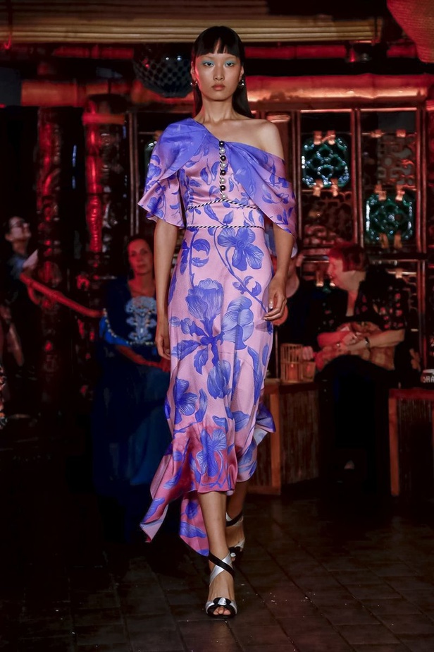 عرض أزياء Peter Pilotto لربيع وصيف ٢٠١٩ !