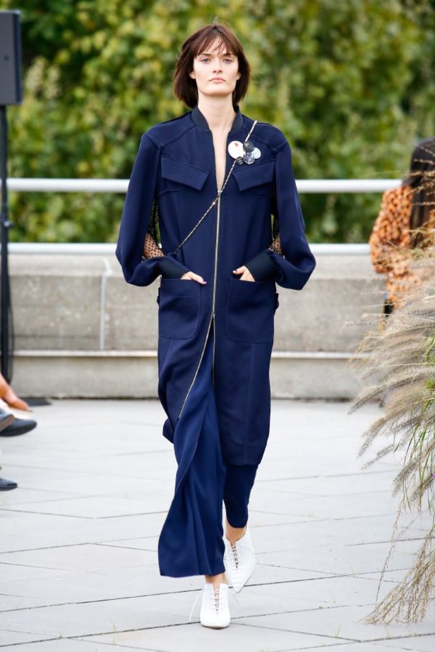 عرض أزياء Roland Mouret لربيع وصيف ٢٠١٩ !