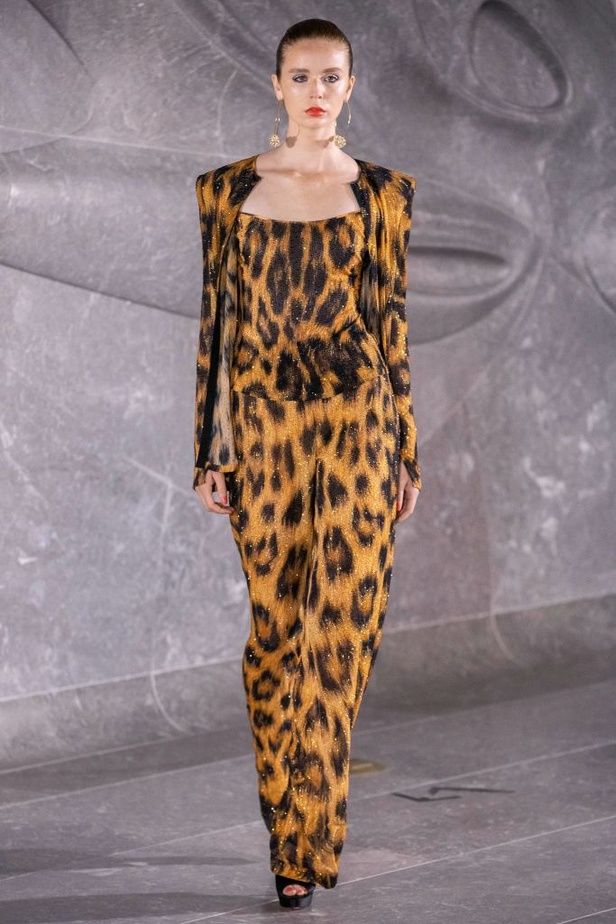 اسبوع الموضة في نيويورك 2019 عرض أزياء  Naeem Khan  ربيع وصيف 2020  