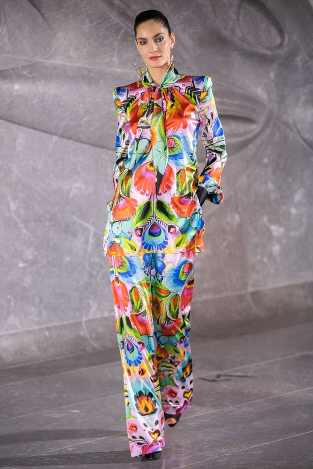 اسبوع الموضة في نيويورك 2019 عرض أزياء  Naeem Khan  ربيع وصيف 2020  