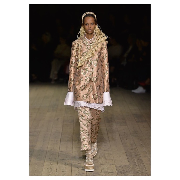 عرض مجموعة Simone Rocha ربيع وصيف 2019