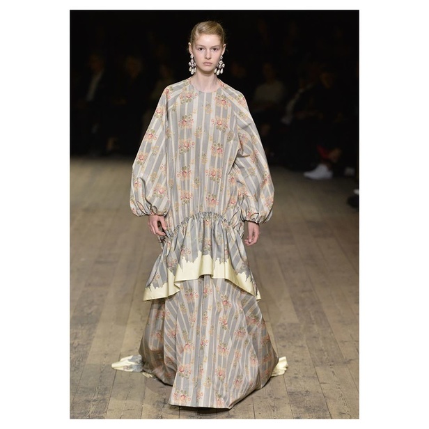 عرض مجموعة Simone Rocha ربيع وصيف 2019