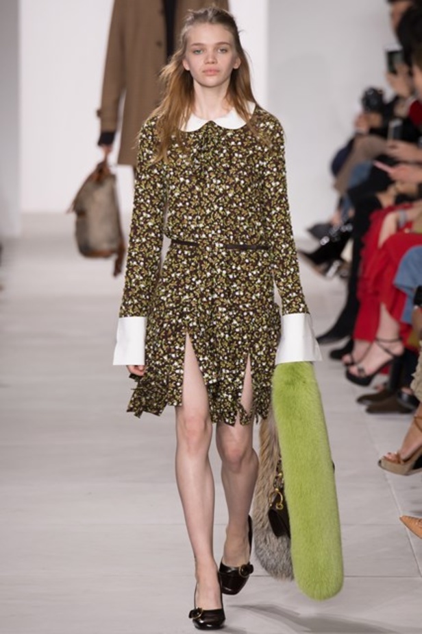 مجموعة مايكل كورس للألبسة الجاهزة لخريف وشتاء 2016 