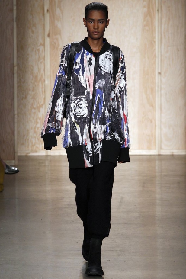 عرض ازياء "دي كاي أن واي" خريف وشتاء 2016-2017