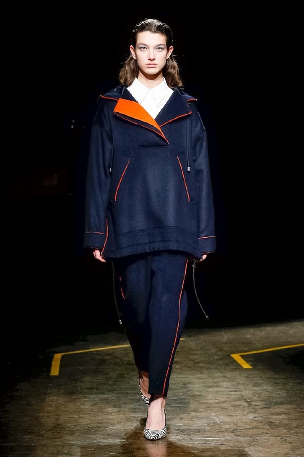 عرض أزياء بوس لموسم خريف وشتاء 2018‏