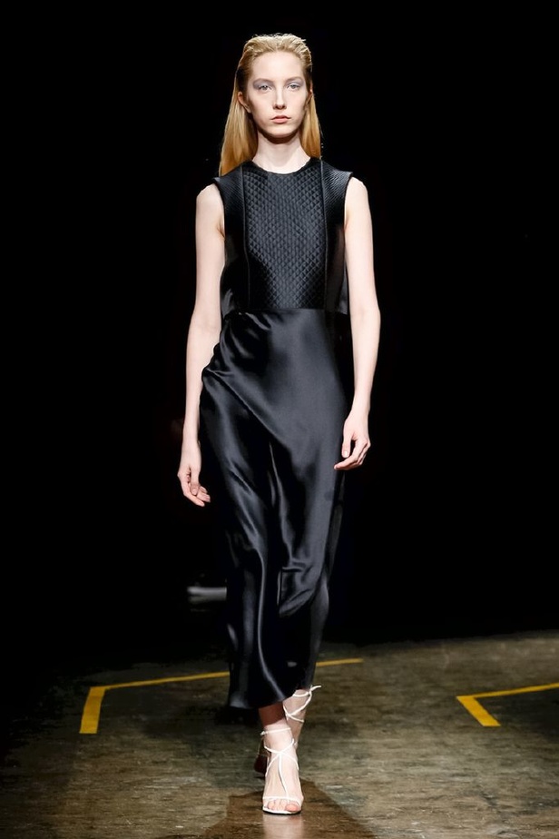 عرض أزياء بوس لموسم خريف وشتاء 2018‏