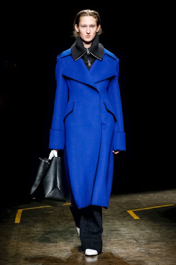 عرض أزياء بوس لموسم خريف وشتاء 2018‏