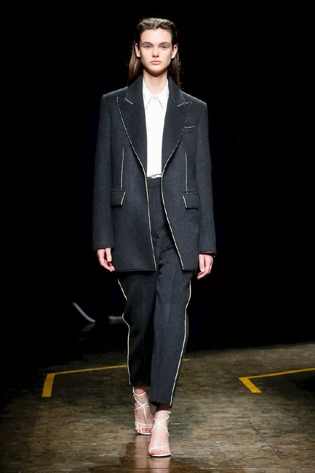 عرض أزياء بوس لموسم خريف وشتاء 2018‏