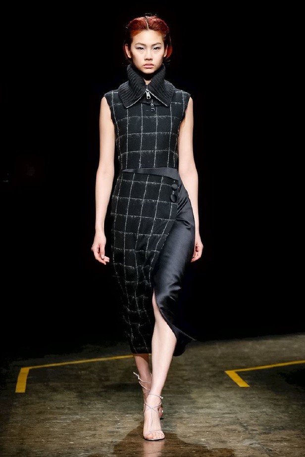 عرض أزياء بوس لموسم خريف وشتاء 2018‏