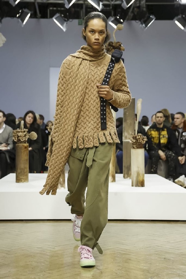 عرض أزياء J.W. ANDERSON لموسم خريف وشتاء2018