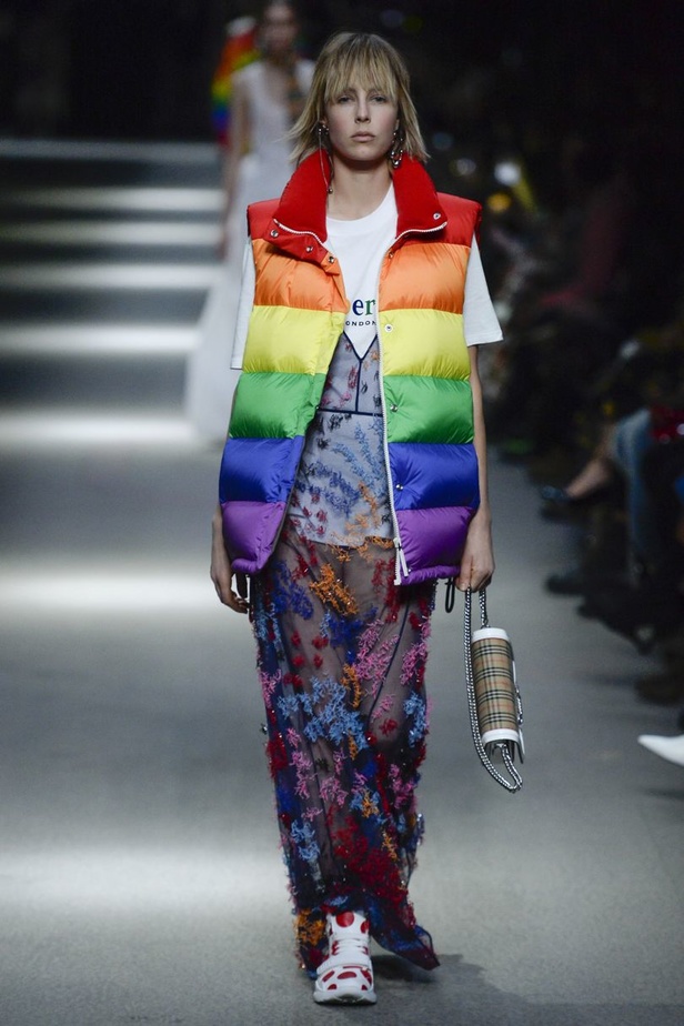 مجموعة بربري من أسبوع الموضة في لندن