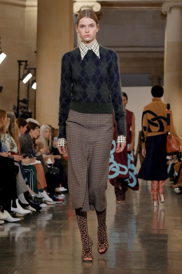 مجموعة فيكتوريا بيكهام لموسم خريف وشتاء 2019-2020