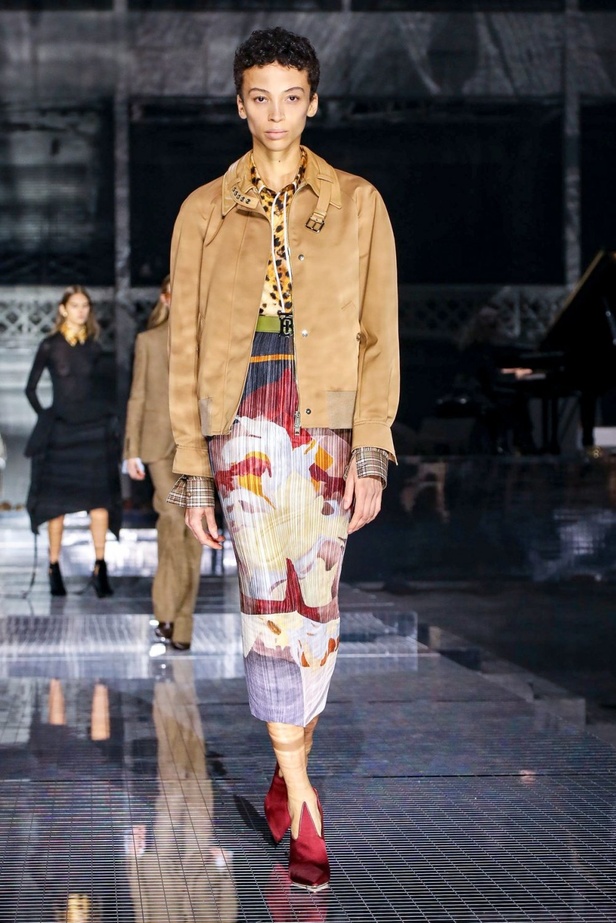 مجموعة بربري لخريف وشتاء 2020-2021 من اسبوع الموضة في لندن