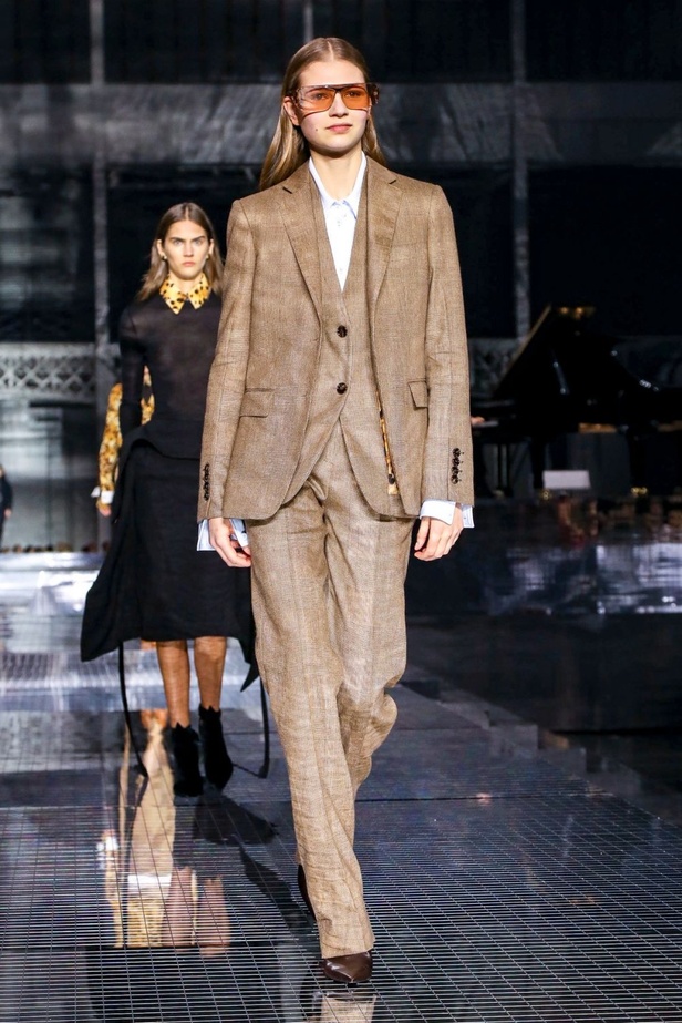 مجموعة بربري لخريف وشتاء 2020-2021 من اسبوع الموضة في لندن