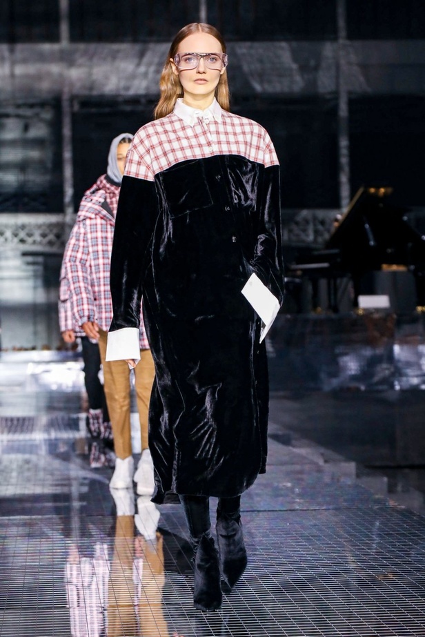 مجموعة بربري لخريف وشتاء 2020-2021 من اسبوع الموضة في لندن