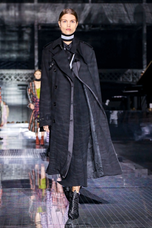 مجموعة بربري لخريف وشتاء 2020-2021 من اسبوع الموضة في لندن