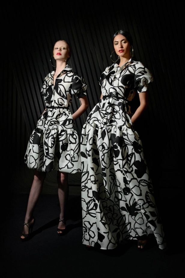 عرض ازياء مجموعة نعيم خان لصيحات موسم خريف وشتاء 2021