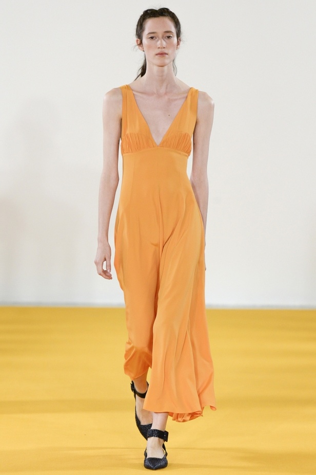 مجموعة Emilia Wickstead لربيع وصيف 2017