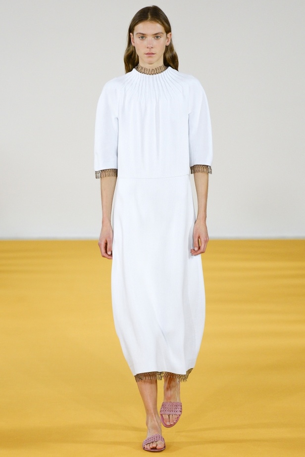 مجموعة Emilia Wickstead لربيع وصيف 2017