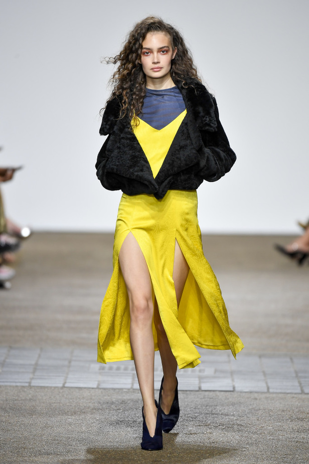 مجموعة TopShop Unique لربيع وصيف ٢٠١٧!