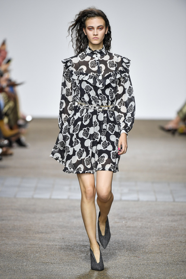 مجموعة TopShop Unique لربيع وصيف ٢٠١٧!