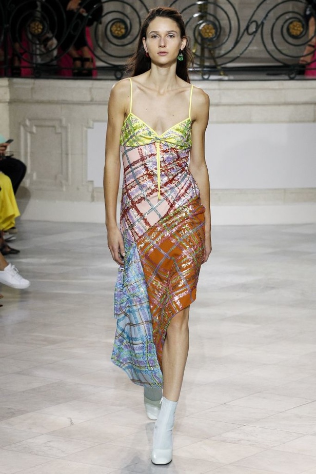 مجموعة بيتر بيلوتو لربيع و صيف 2018