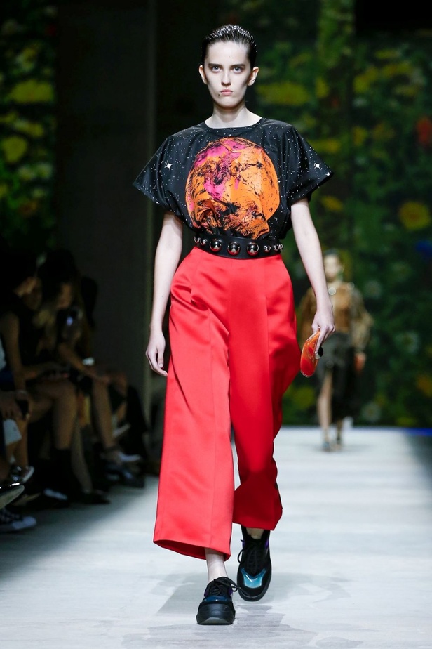 اسبوع الموضة في لندن 2019 أزياء CHRISTOPHER KANE الفاخرة لربيع وصيف 2020