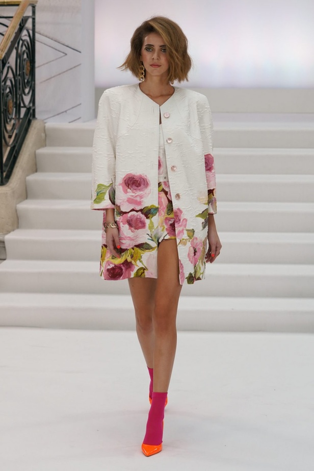 اسبوع الموضة في لندن 2019  أزياء PAUL COSTELLO الجاهزة لربيع وصيف 2020