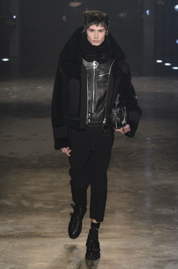 مجموعة Versus Versace للألبسة الجاهزة لخريف و شتاء 2017