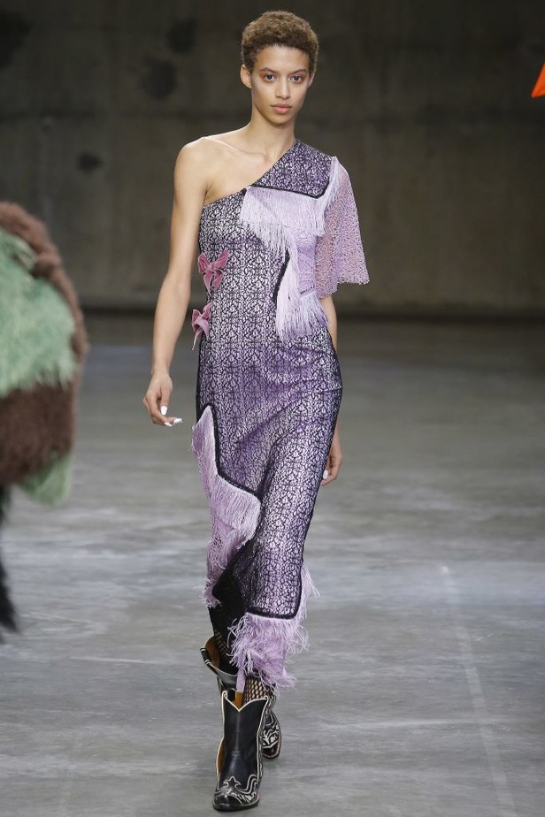 مجموعة هاوس أوف هولاند للألبسة الجاهزة لخريف و شتاء 2017