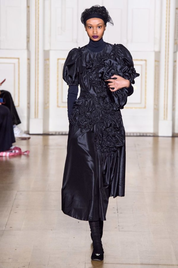 مجموعة  Simone Rocha لخريف 2019