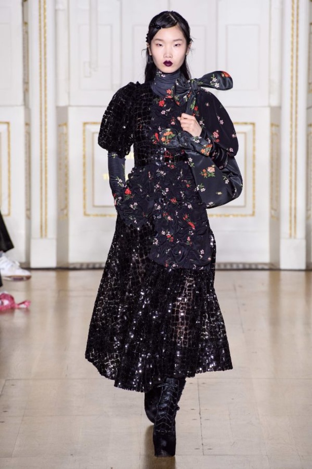 مجموعة  Simone Rocha لخريف 2019