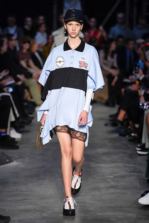 مجموعة Burberry  للألبسة الجاهزة لخريف و شتاء 2019