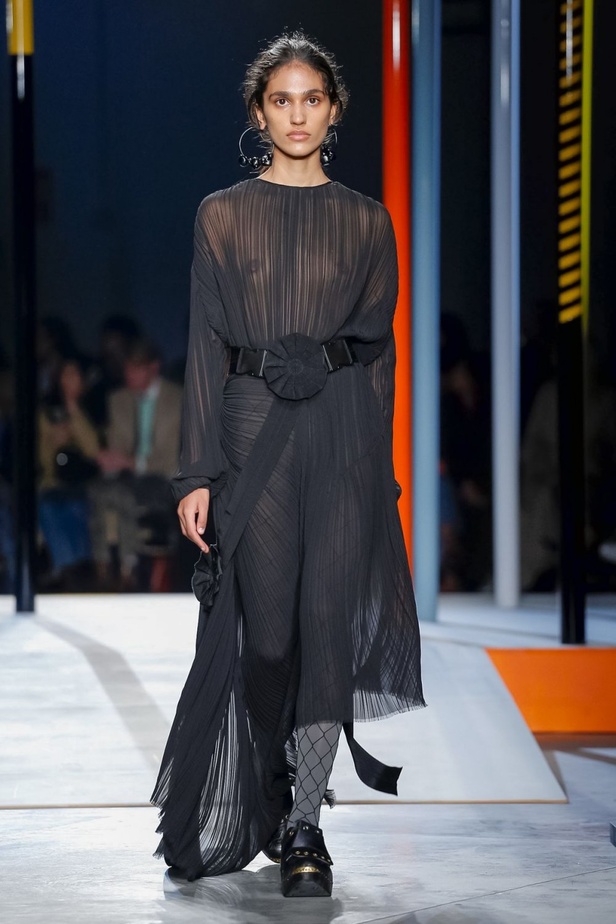 مجموعة Preen By Thornton Bregazzi للألبسة الجاهزة لخريف و شتاء 2019