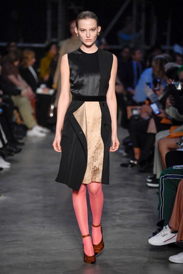 مجموعة Burberry  للألبسة الجاهزة لخريف و شتاء 2019