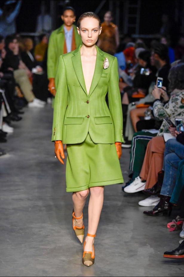 مجموعة Burberry  للألبسة الجاهزة لخريف و شتاء 2019